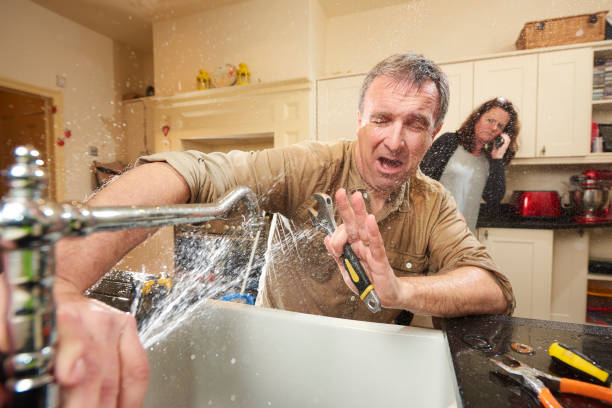 Water damage restoration insurance claims in Valley View, OH